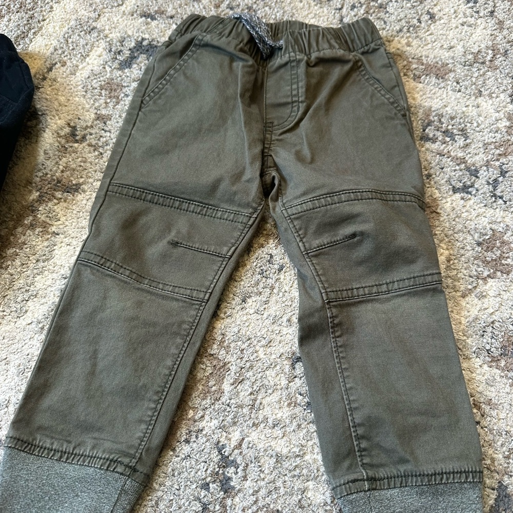 Boys 2T Cat & Jack jogger and jeans bundle - Picture 6 of 6